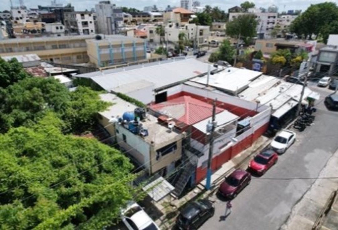 Local comercial en El Claret, foto 2