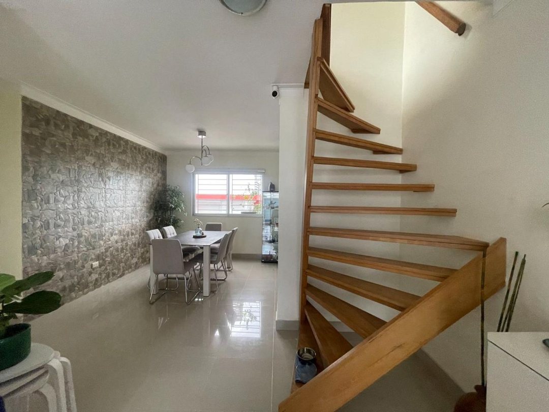 Local comercial en Santo Domingo Este (Cabecera)
