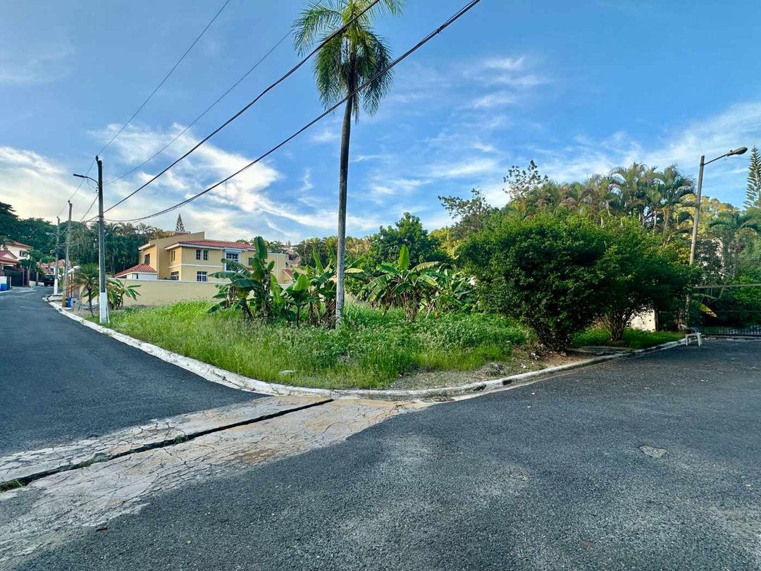 Lot in Arroyo Hondo