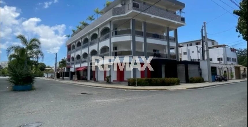 Edificio en venta en Boca Chica, a 5 minutos de la playa