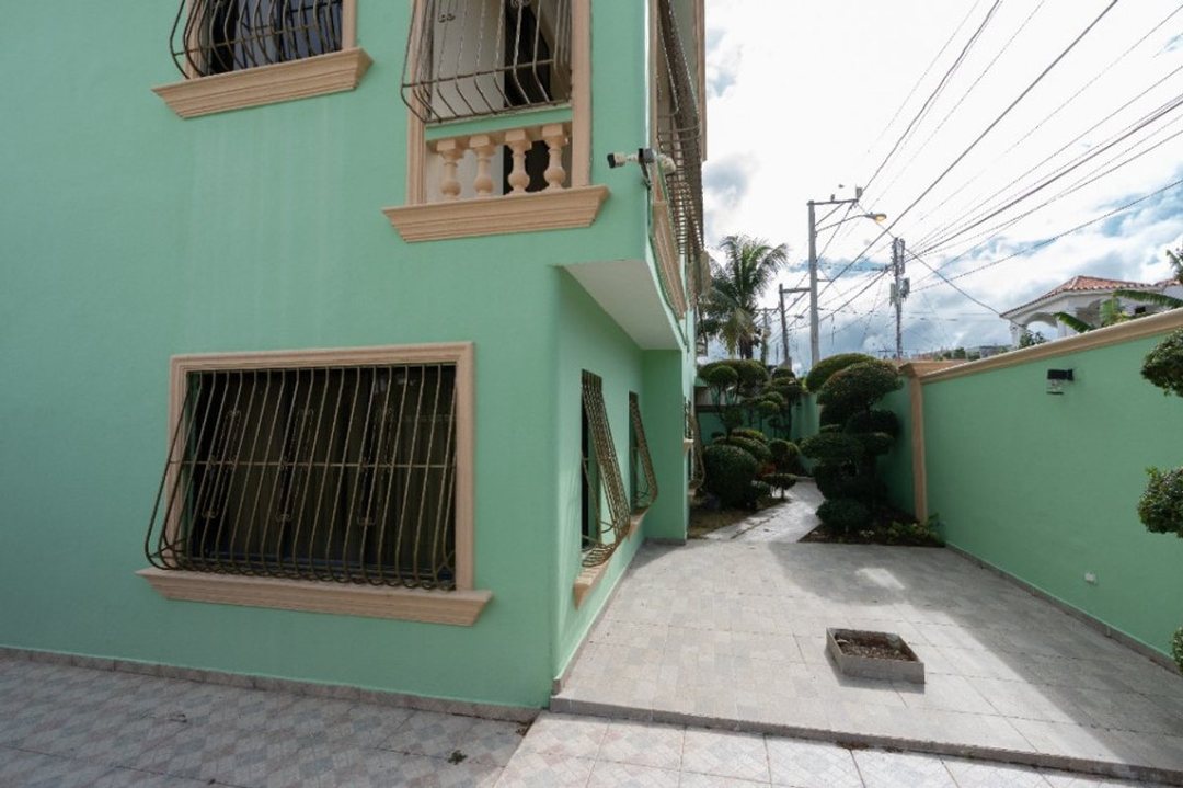 Casa en Reparto los Tres Ojos, foto 5