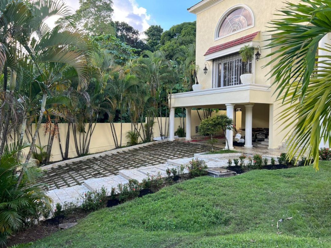 Casa en Altos de Arroyo Hondo III, foto 3