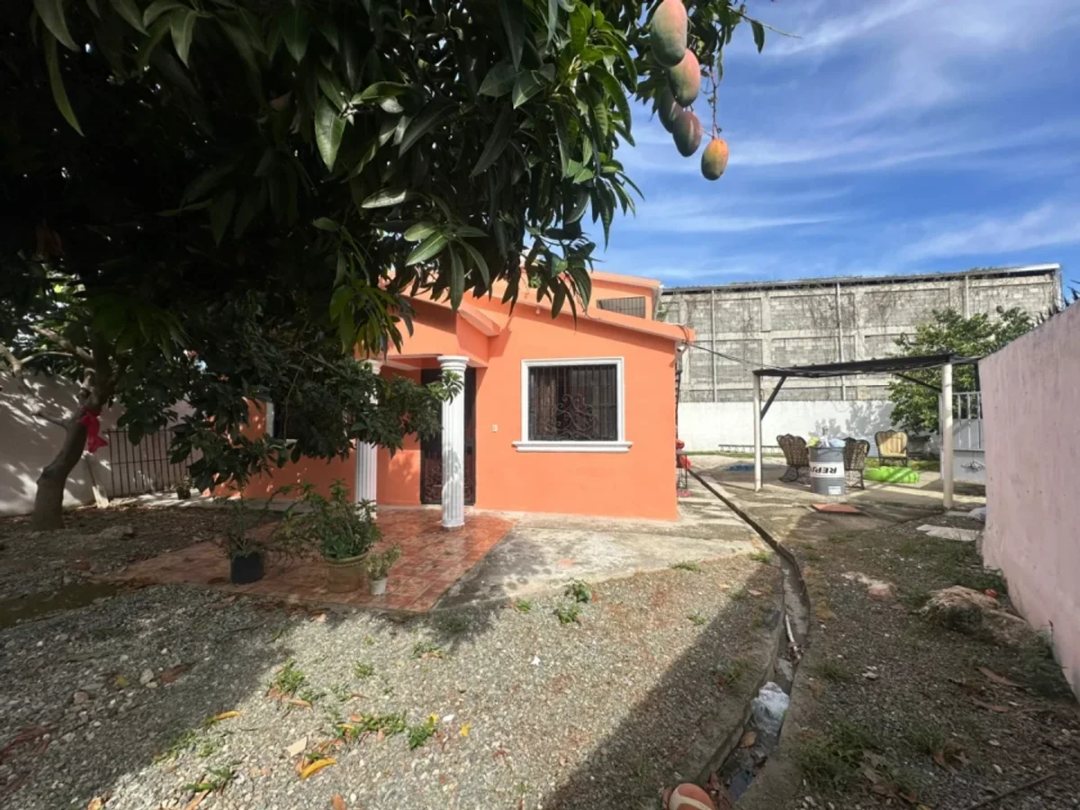 Casa en Engombe, foto 2