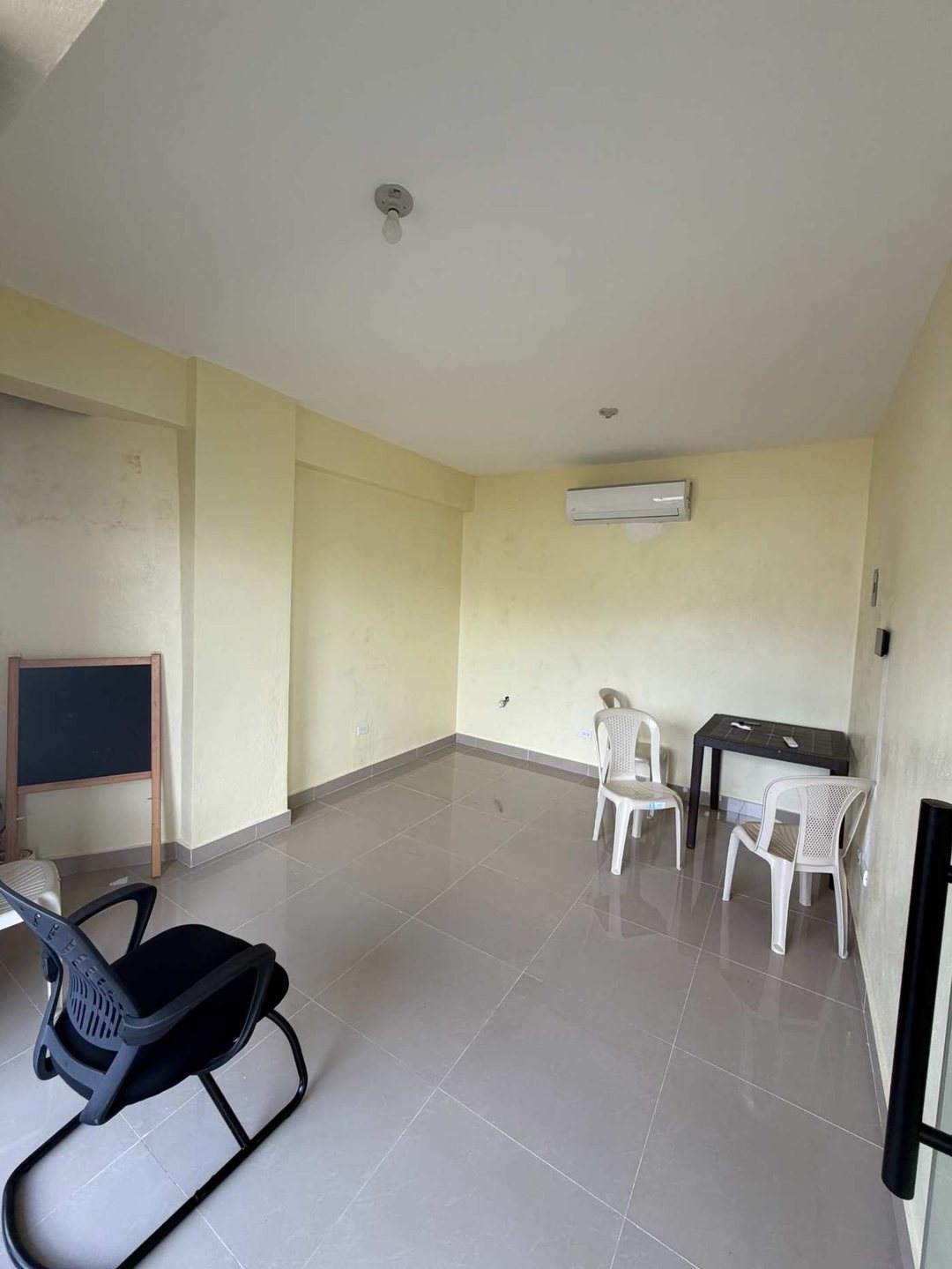 Local comercial en Los Girasoles I, foto 2