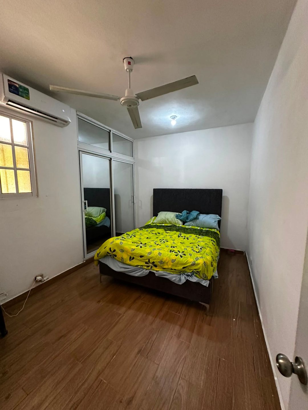 Solar en Mal Nombre, foto 4