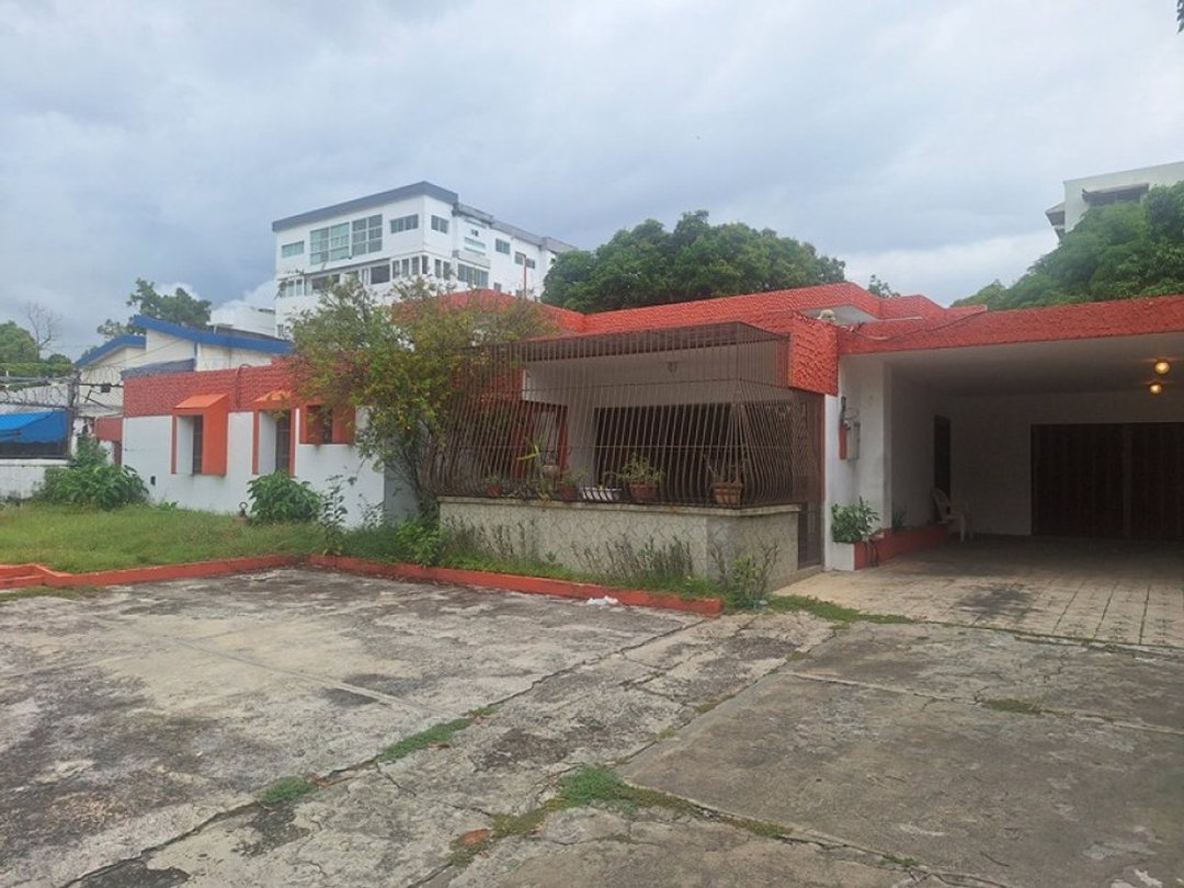 Local comercial en El Millón, Santo Domingo, foto 3