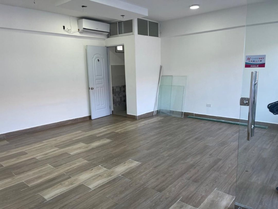 Local comercial en Bávaro (Centro), foto 2