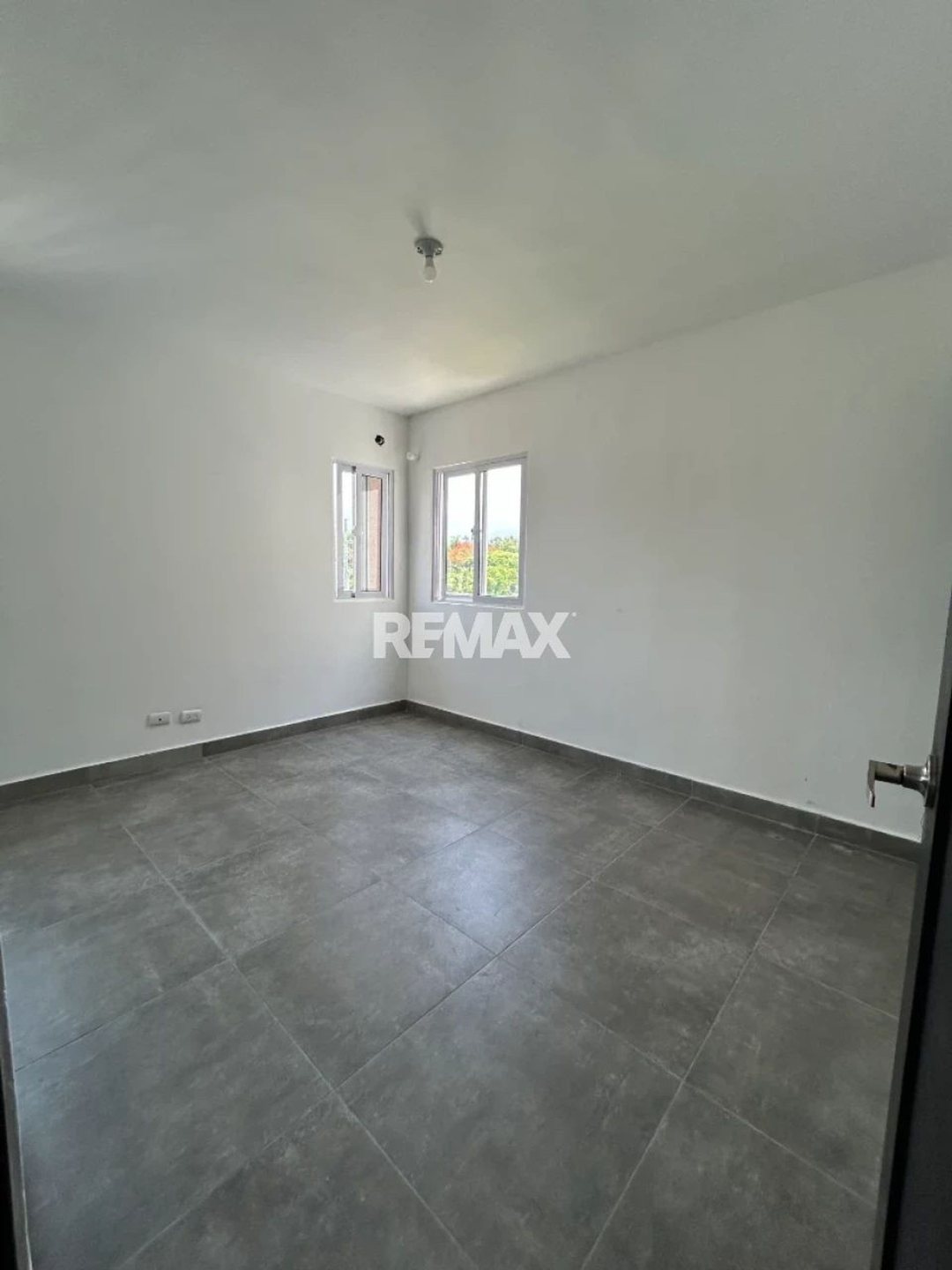 Apartamento en Jardines del Sur, foto 2