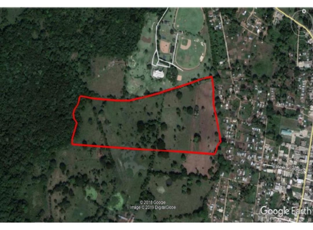 Lot in La Victoria