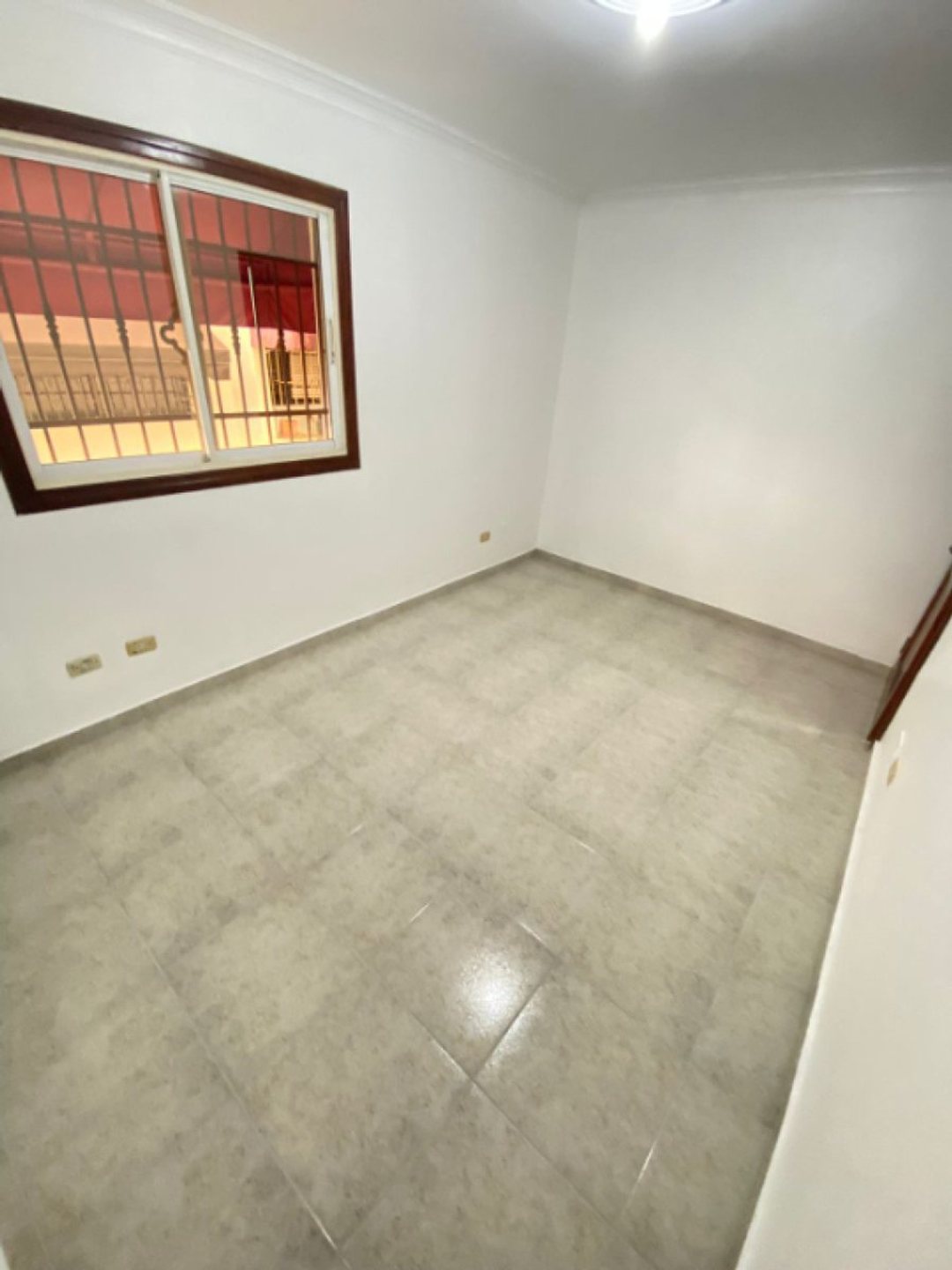 Local comercial en Colinas de los Ríos, foto 5