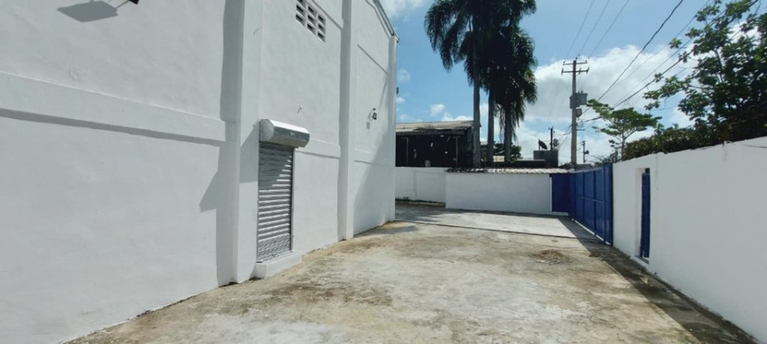 Local comercial en Cerros de Palmarejo, foto 3