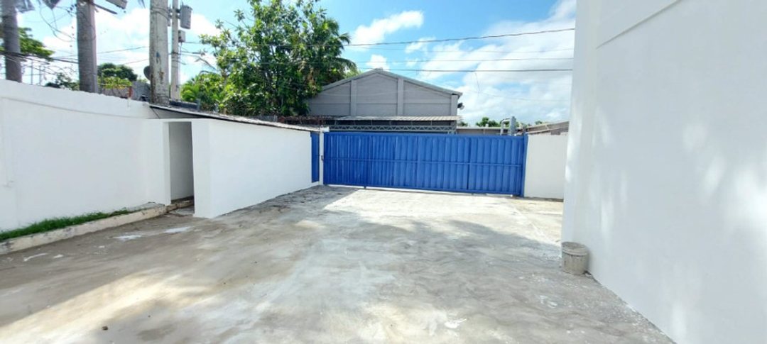 Local comercial en Cerros de Palmarejo, foto 2