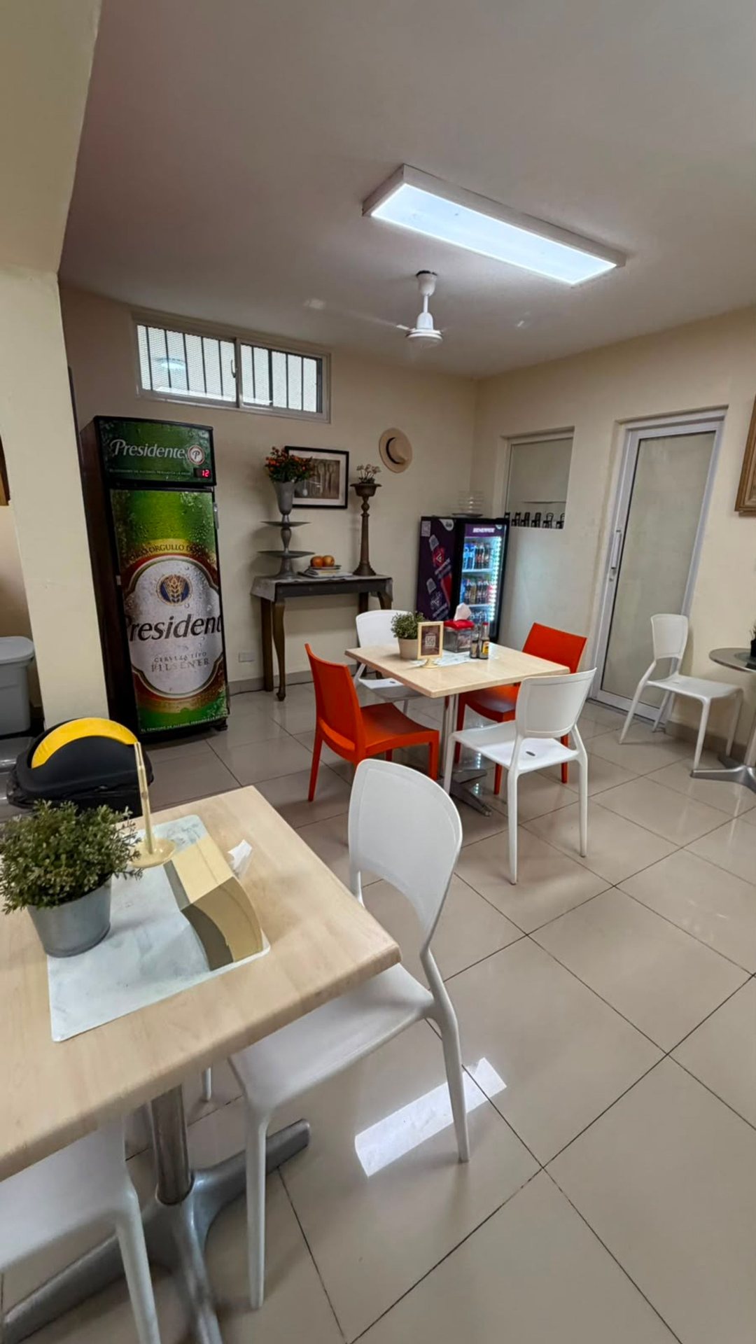 Local comercial en Santo Domingo de Guzmán, foto 2