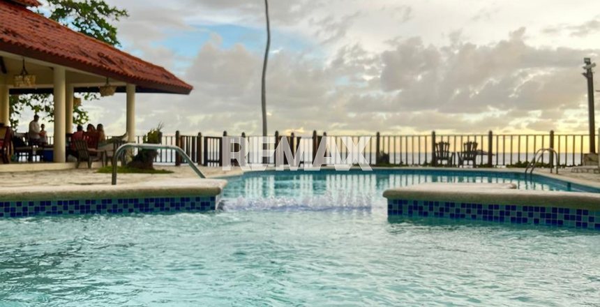Apartamento en primera línea de playa en venta en Juan Dolio