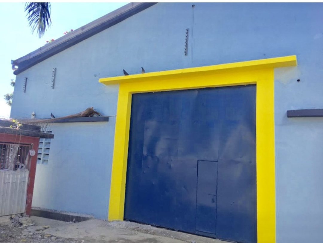 Local comercial en Villa Mella, foto 2