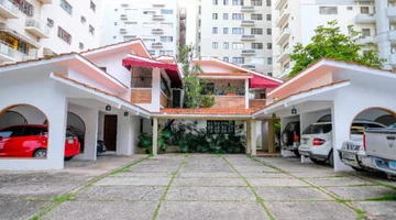 Townhouse Paraíso US$440K