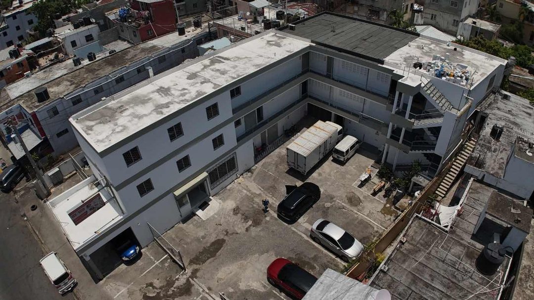 Local comercial en Evaristo Morales, foto 2