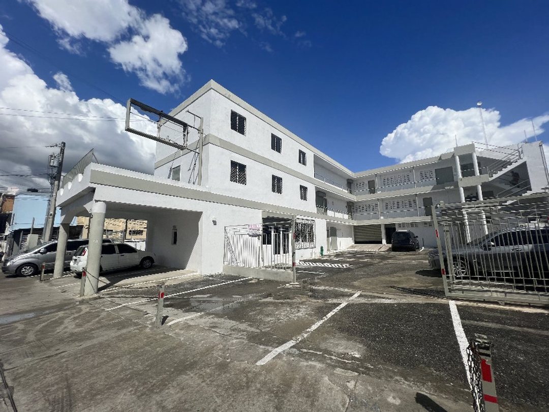 Local comercial en Evaristo Morales, foto 3