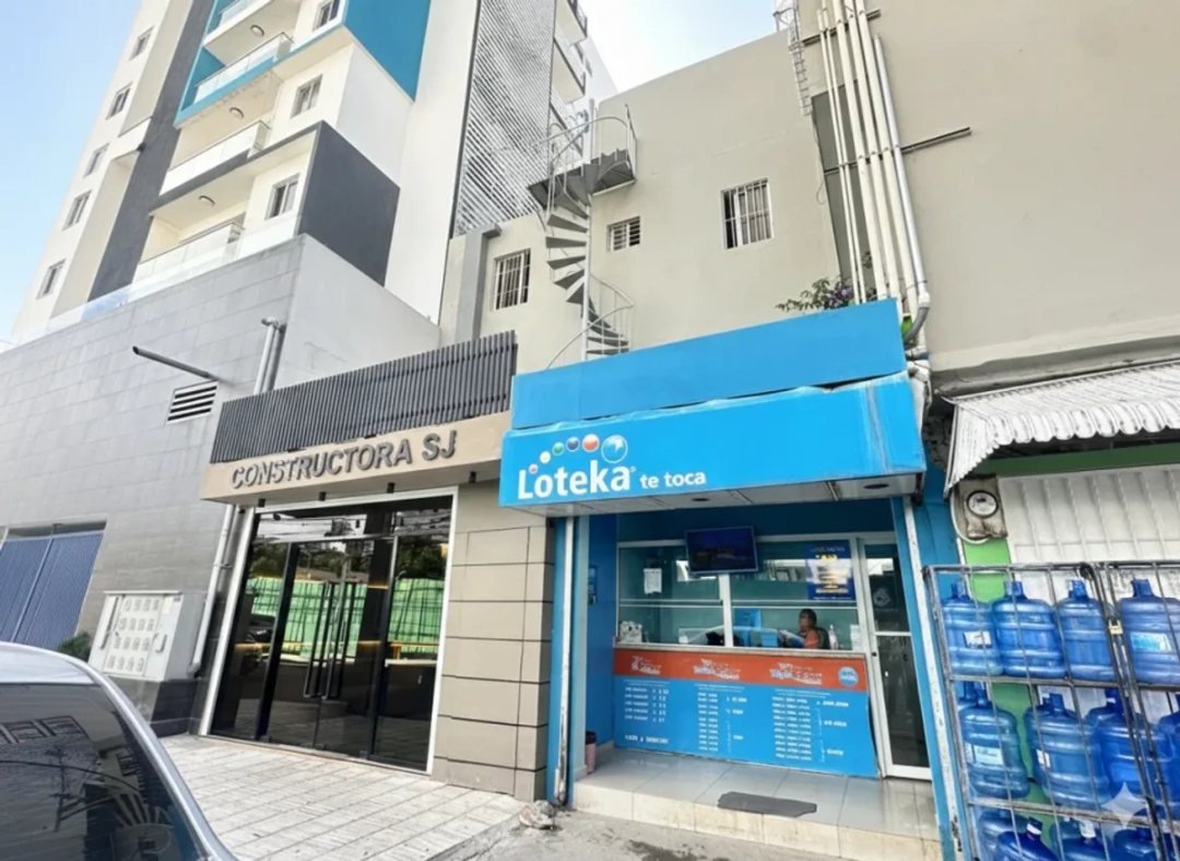 Local comercial en Alme Rosa I, foto 2