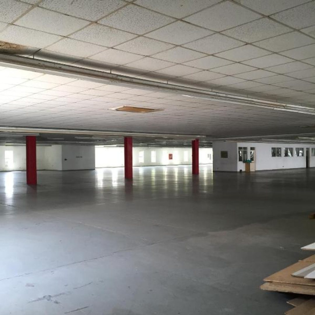 Local comercial en La Zona, foto 5