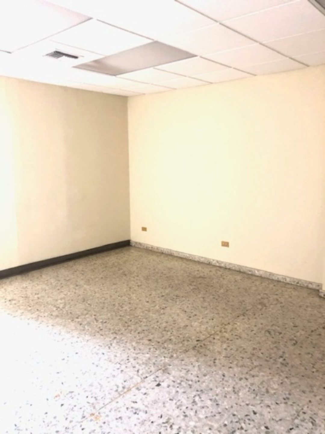 Local comercial en Ensanche la Fé, foto 4