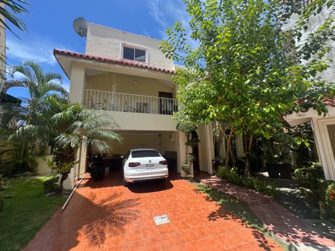 Casa en Colinas de los Ríos, foto 2