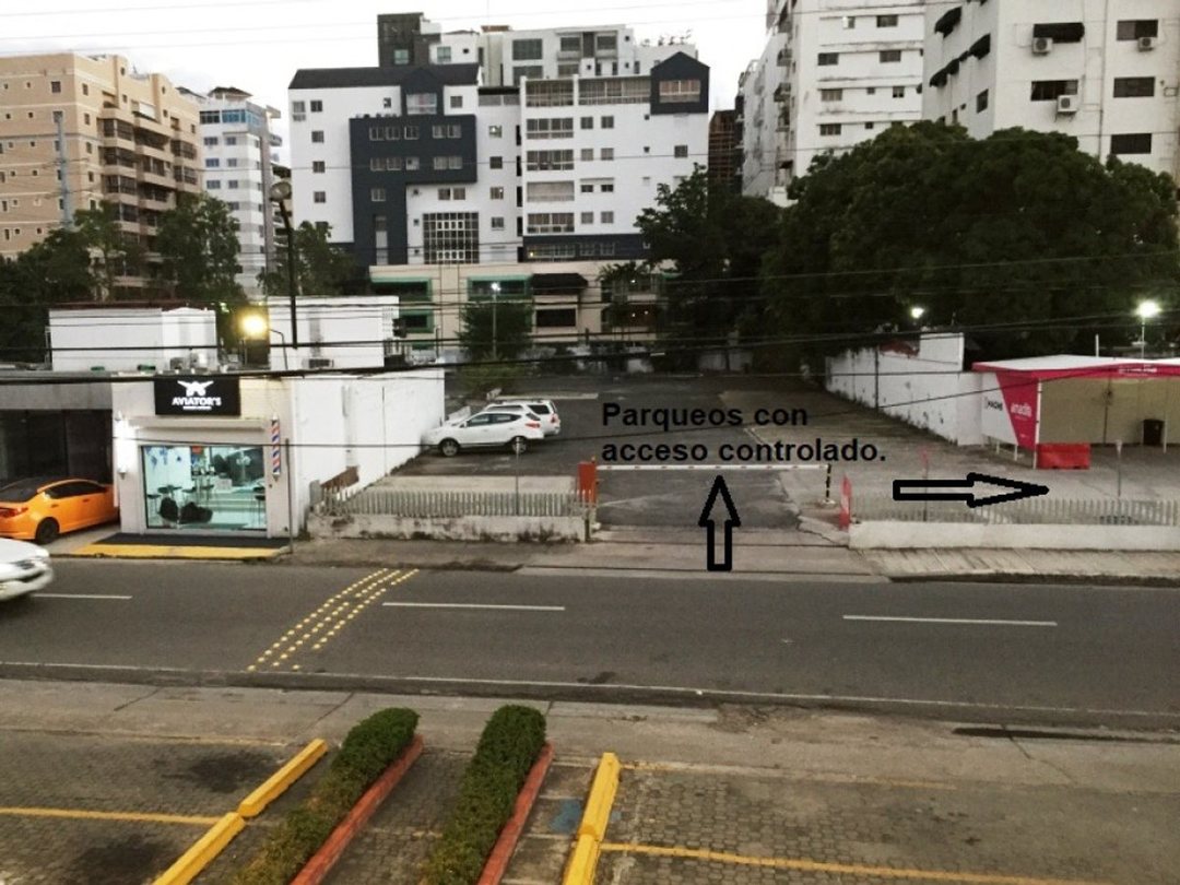 Local comercial en Ensanche Naco, Santo Domingo, foto 5