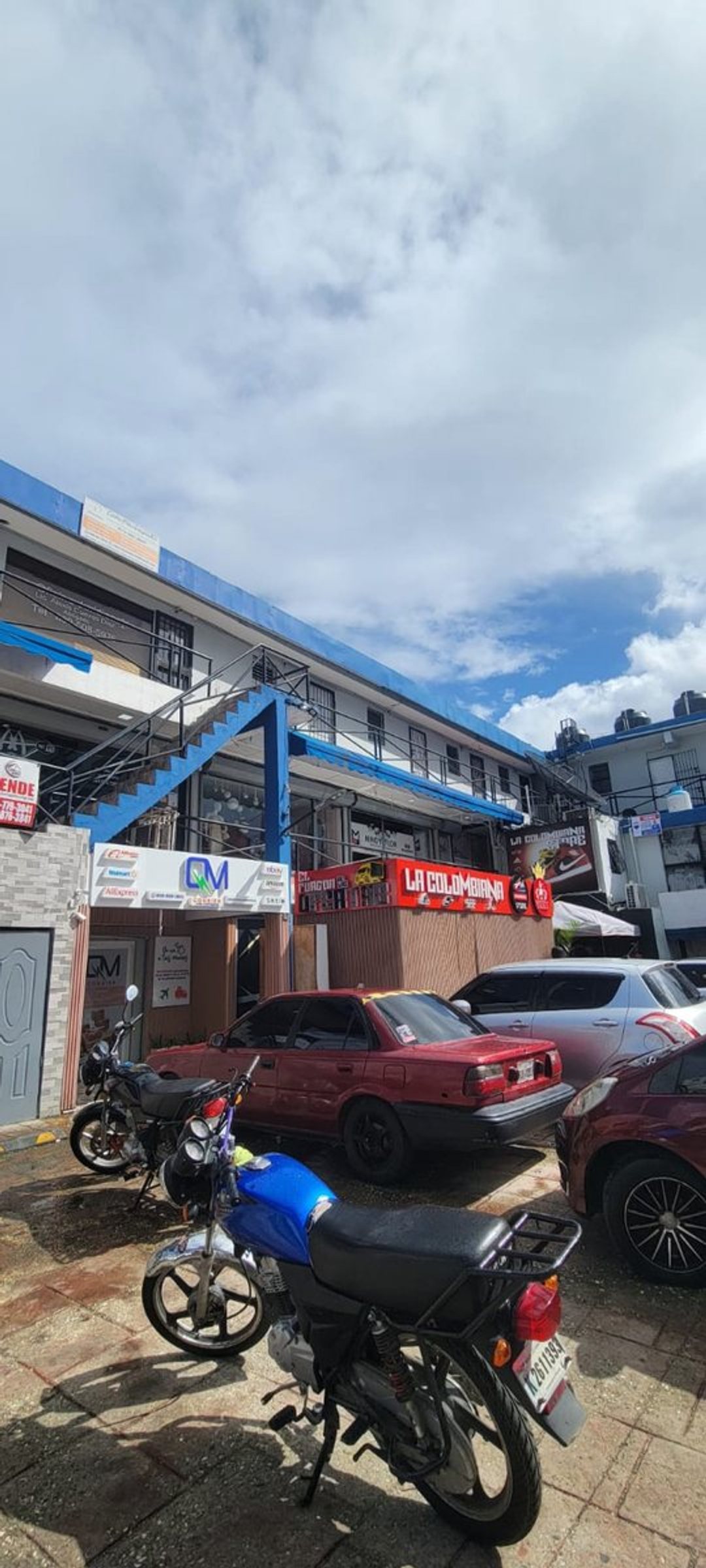 Local comercial en Plaza, foto 2