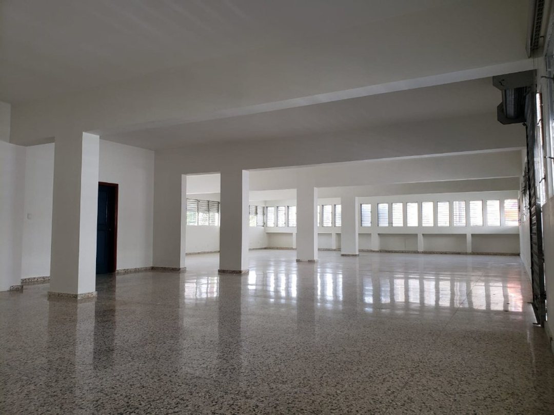Local comercial en Evaristo Morales, foto 3