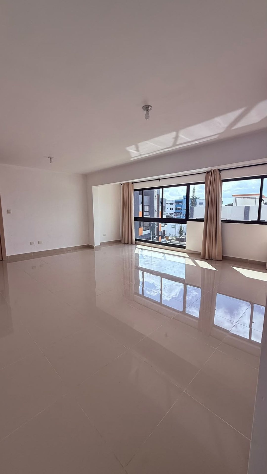 Apartamento en Residencial Altavista II, Colinas del Arroyo II, foto 2