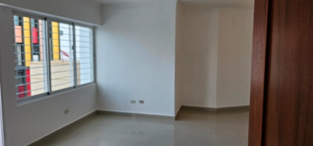 Apartamento en Evaristo Morales, foto 4
