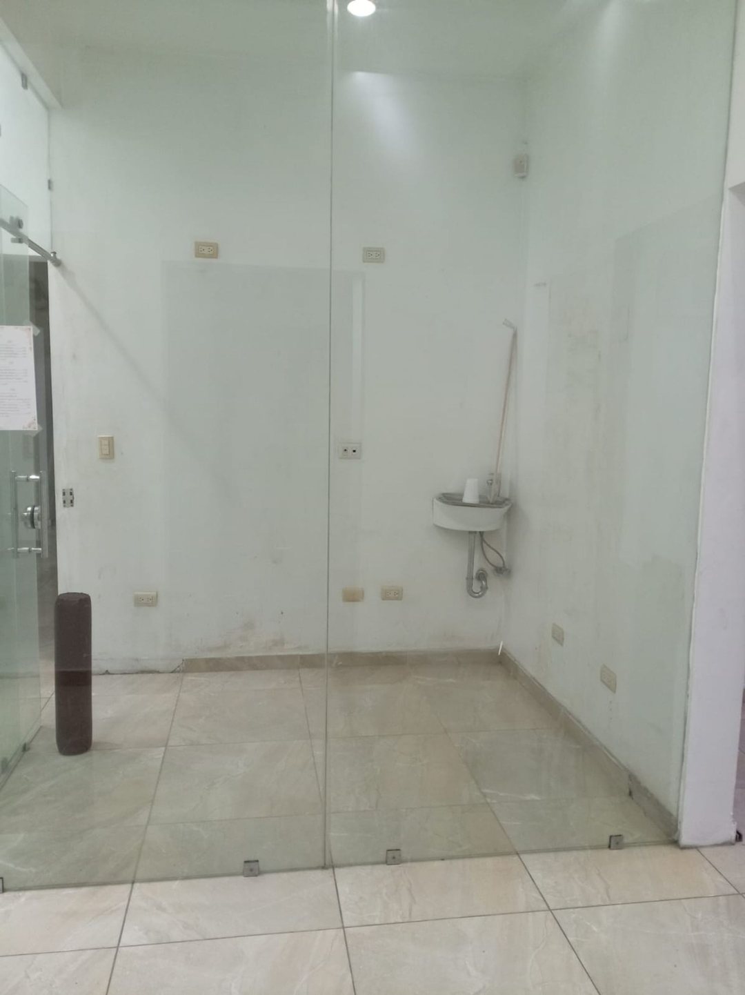 Local comercial en Zona Universitaria